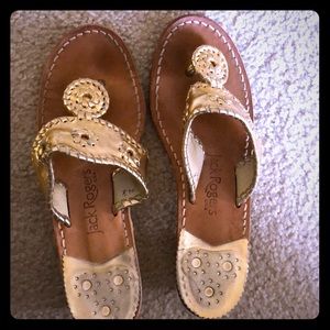 Jack Roger Gold sandals with a little heel